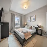 Ice District 2Bed Condo, Rogers Place