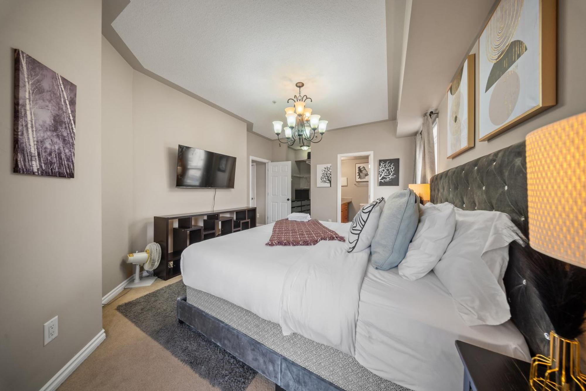 Ice District 2bed Condo, Rogers Place
