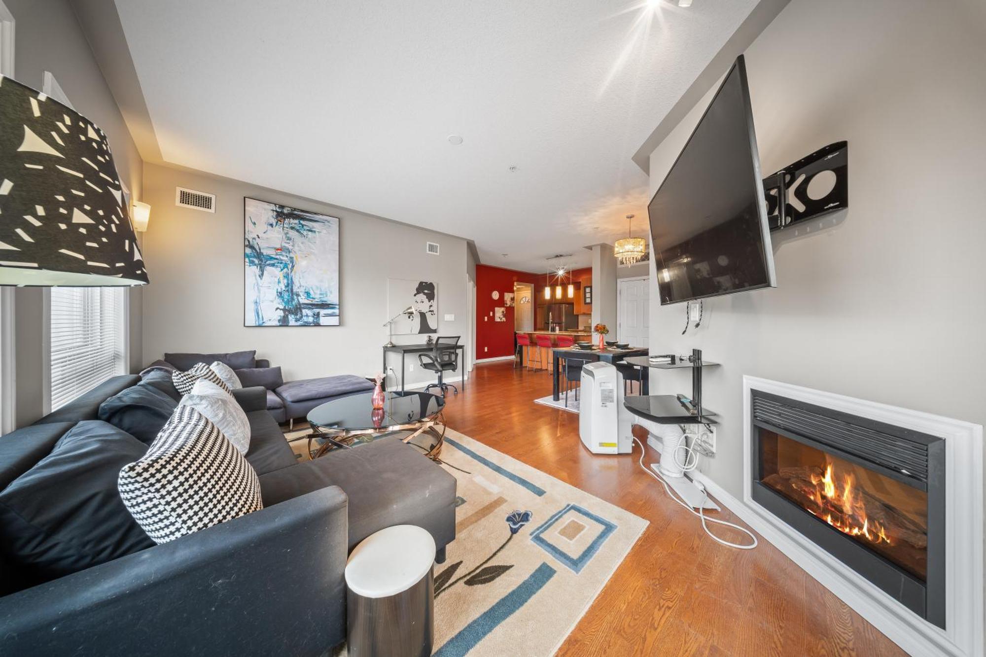 Ice District 2bed Condo, Rogers Place Edmonton